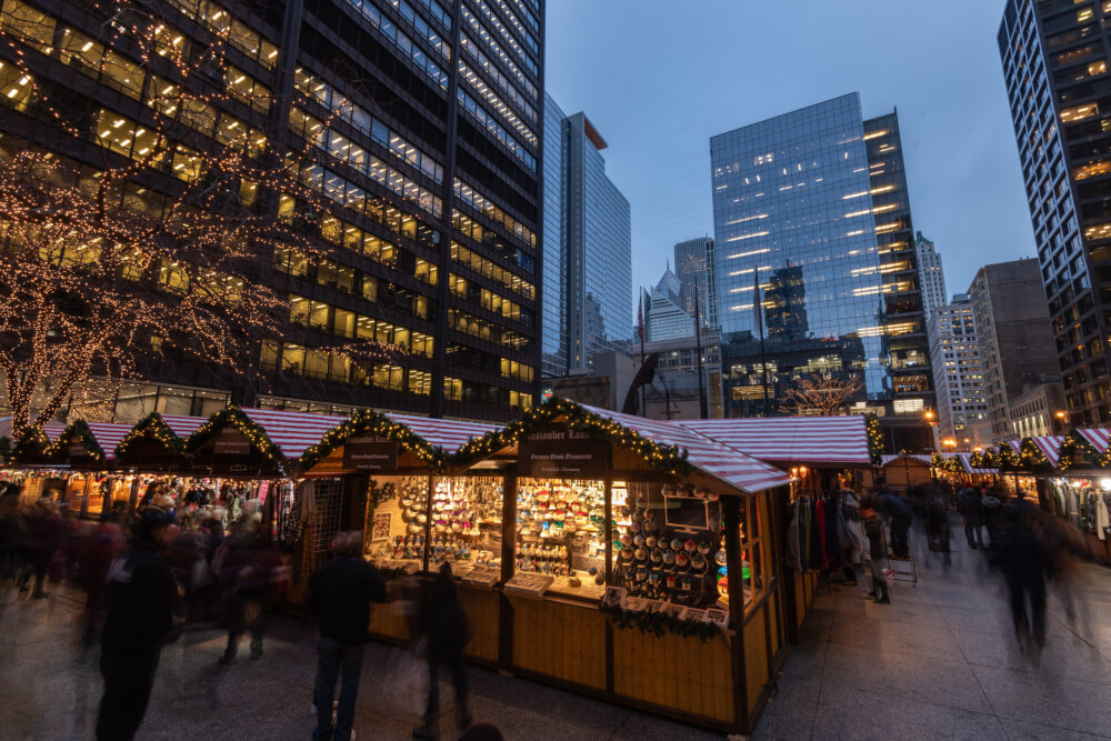 Chicago Christkindlmarket 2025 Guide ft. Dates, Practical Tips, Etc.