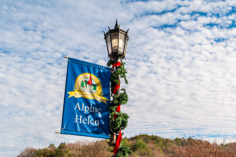 Helen (GA) Christkindlmarkt Guide 2024 ft. Dates, Practical Tips, Etc.